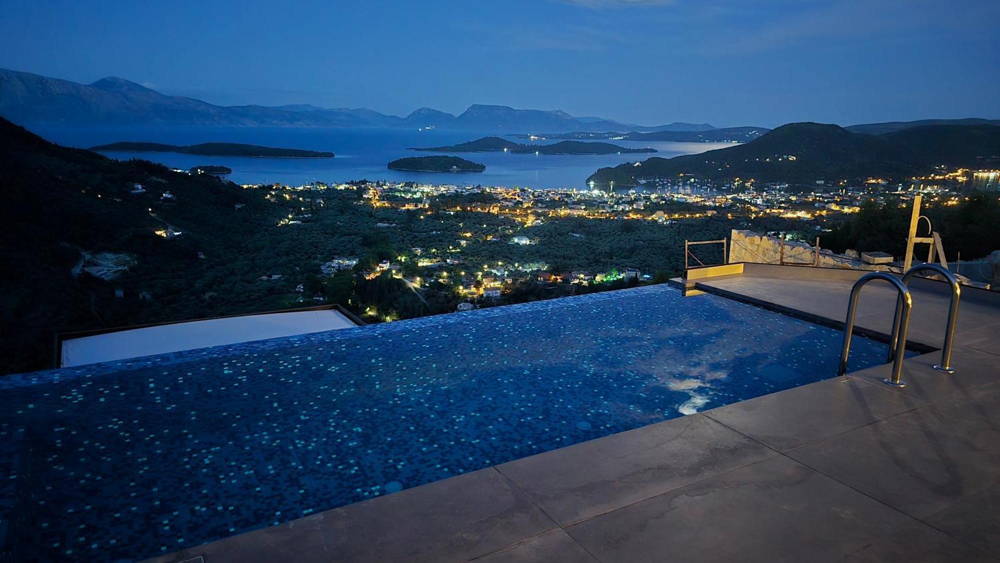 Desun Suites Kolonion Exterior foto